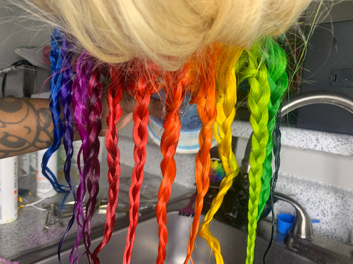 Peek A Boo : Color Theory ππ¨