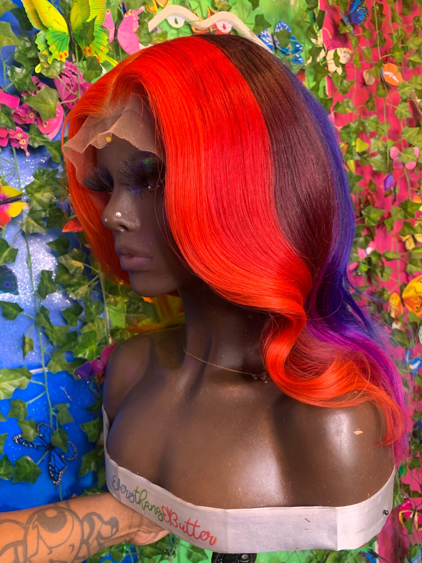 Rayne B. 🌈