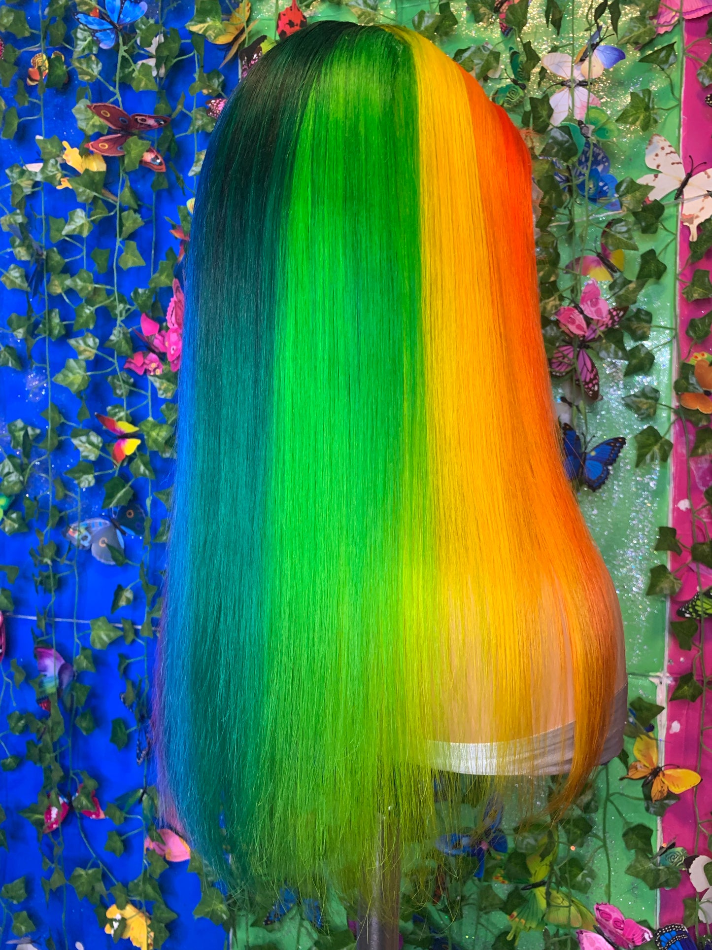 Rayne B. 🌈