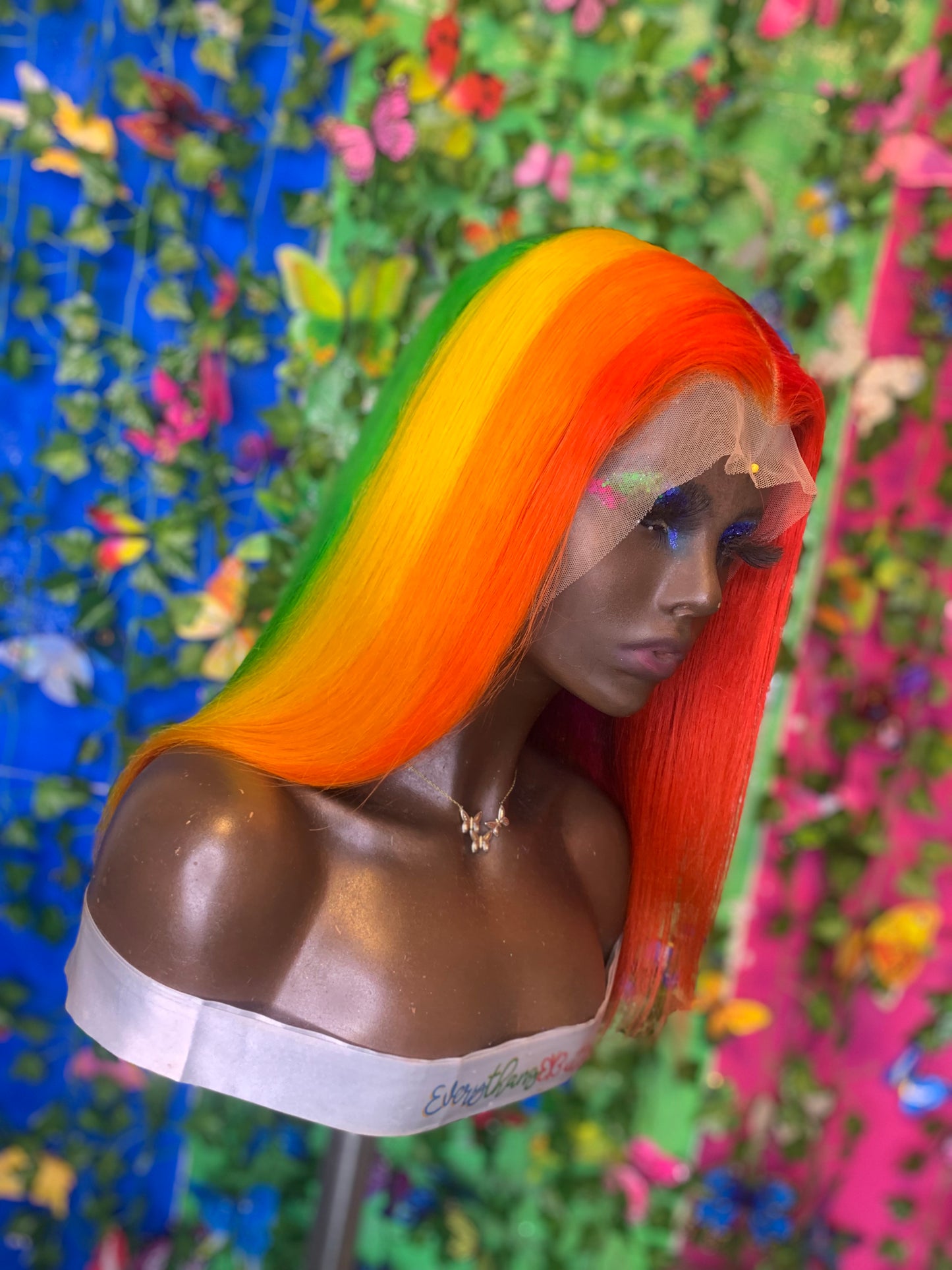 Rayne B. 🌈