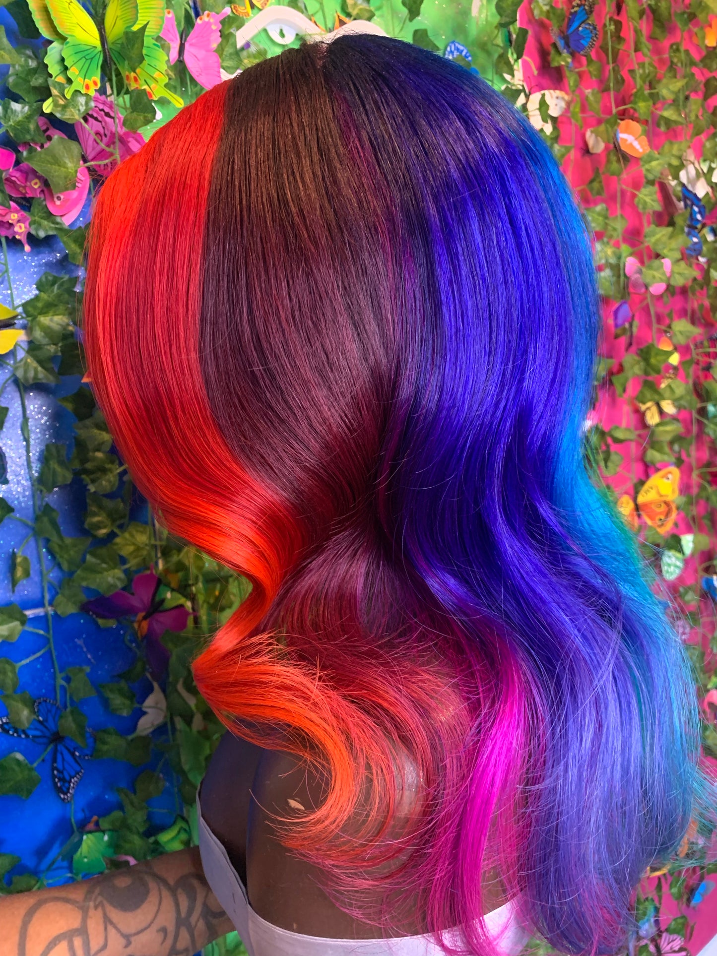 Rayne B. 🌈